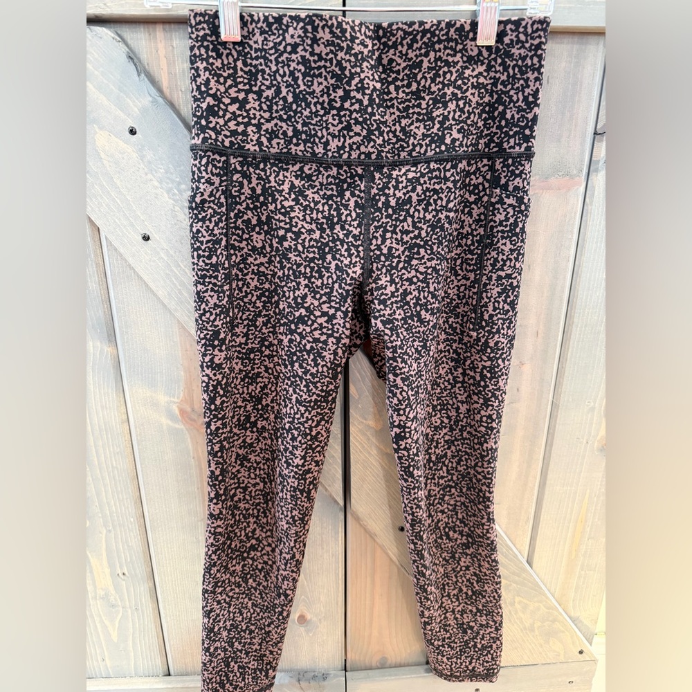 Athleta Salutation Stash Pocket Gravel Tights Black and Blush Women’s size S